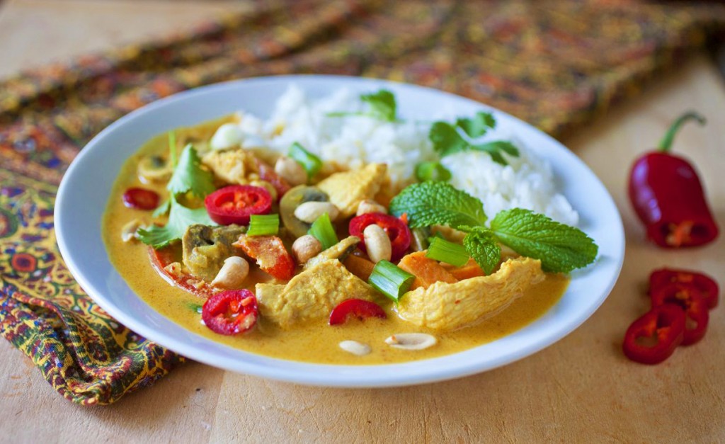 Thai Red Curry with Chicken and Peanuts